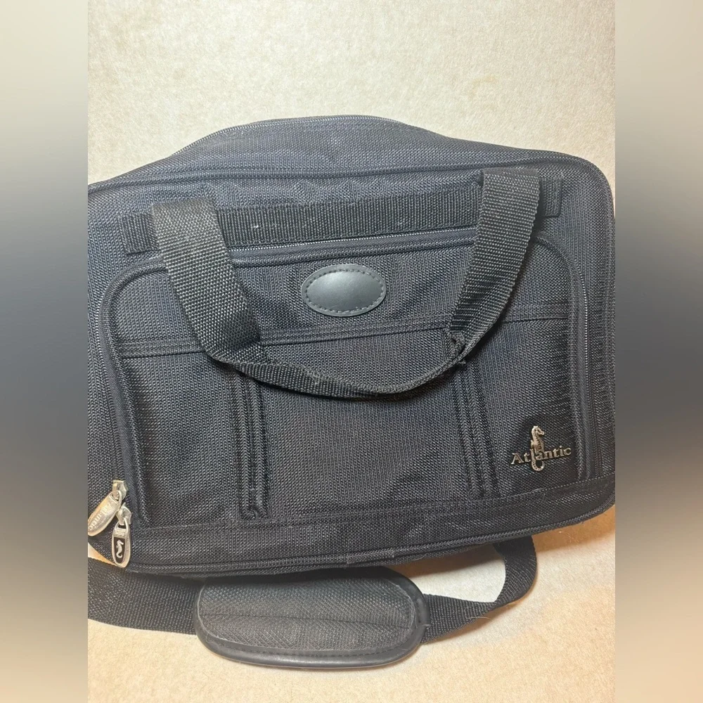 Atlantic Black Travel Shoulder Computer Laptop Electronic Bag 3 Zipper Pockets